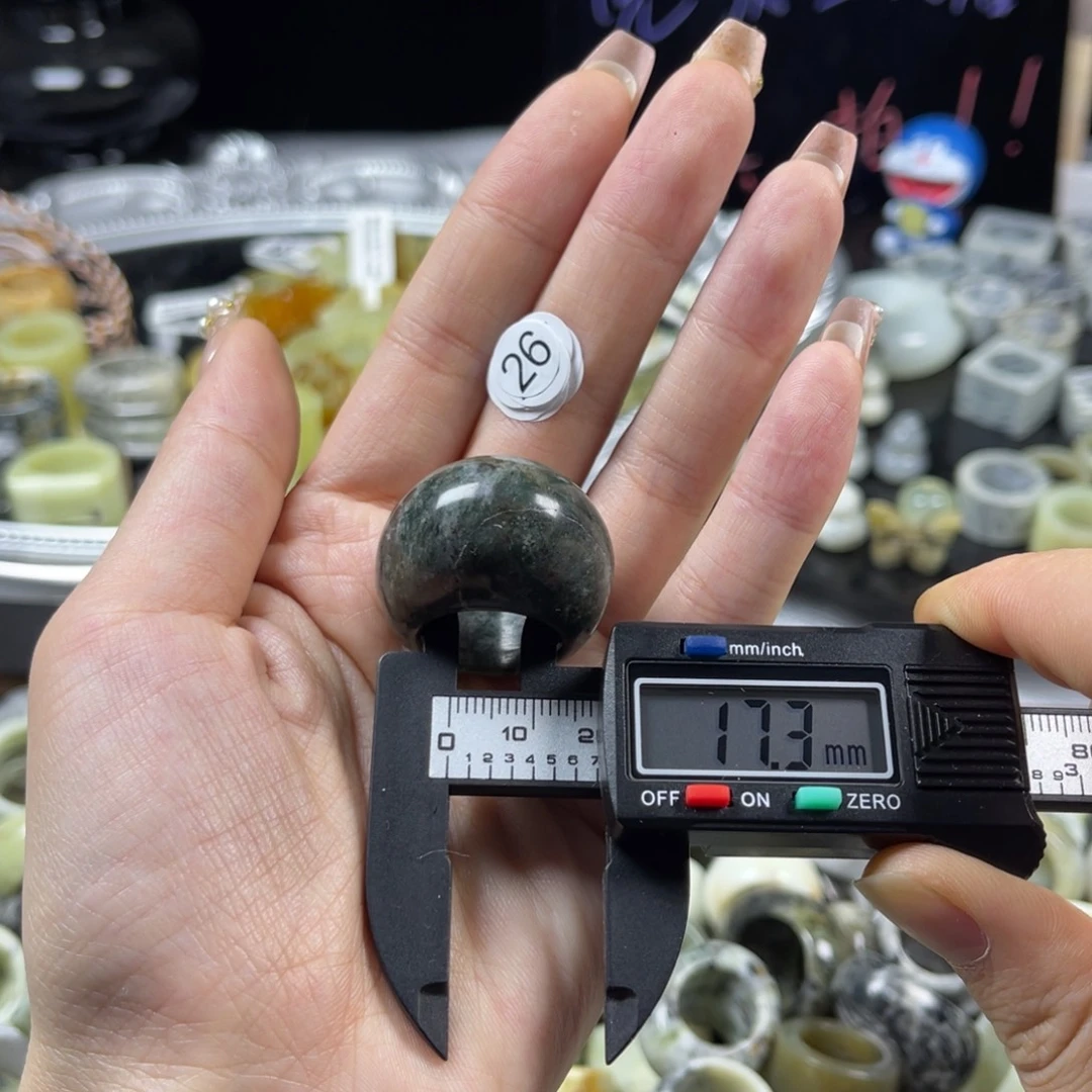 蛇纹石玉未镶嵌戒指