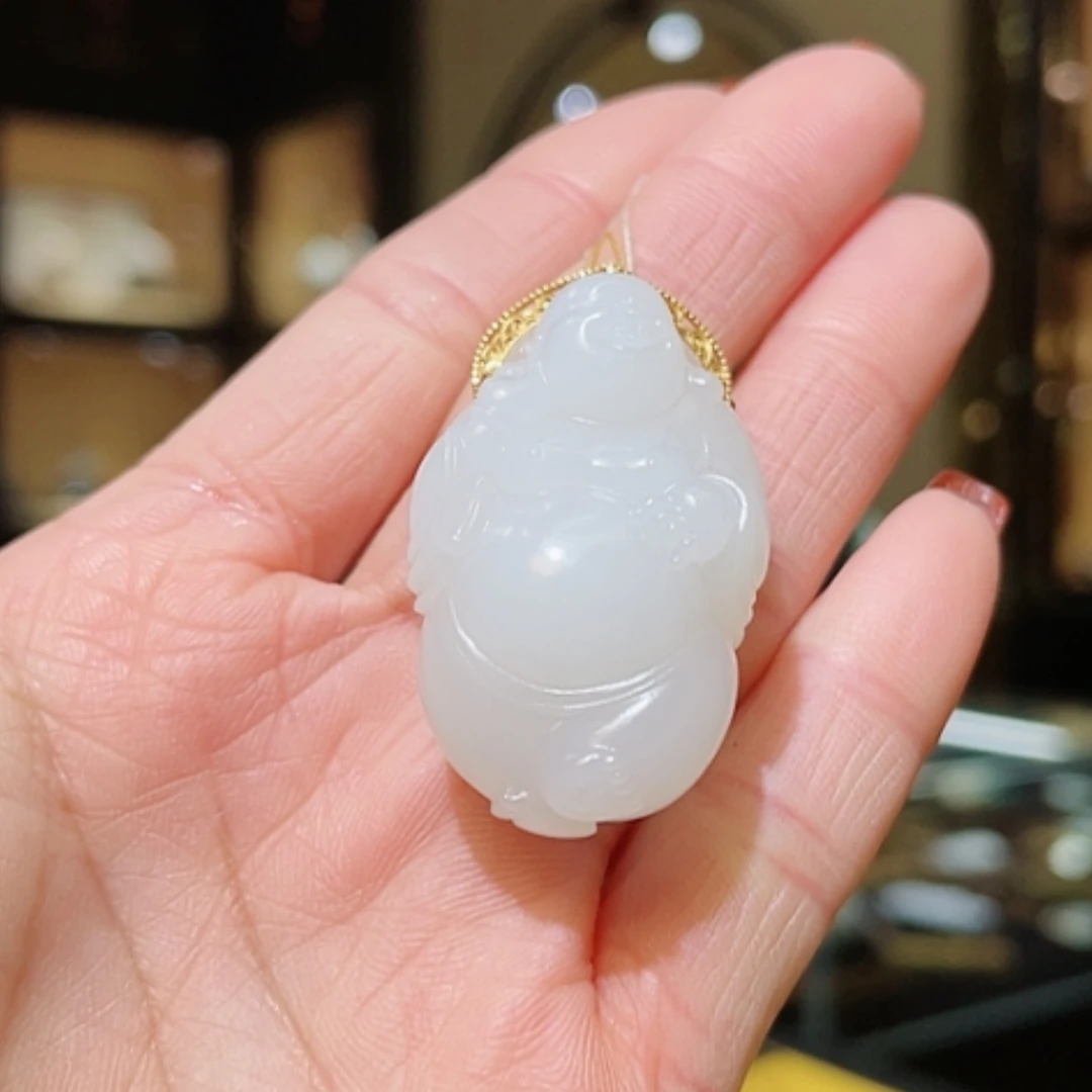 【闪购商品】和田玉颈饰18K金镶嵌逍遥佛