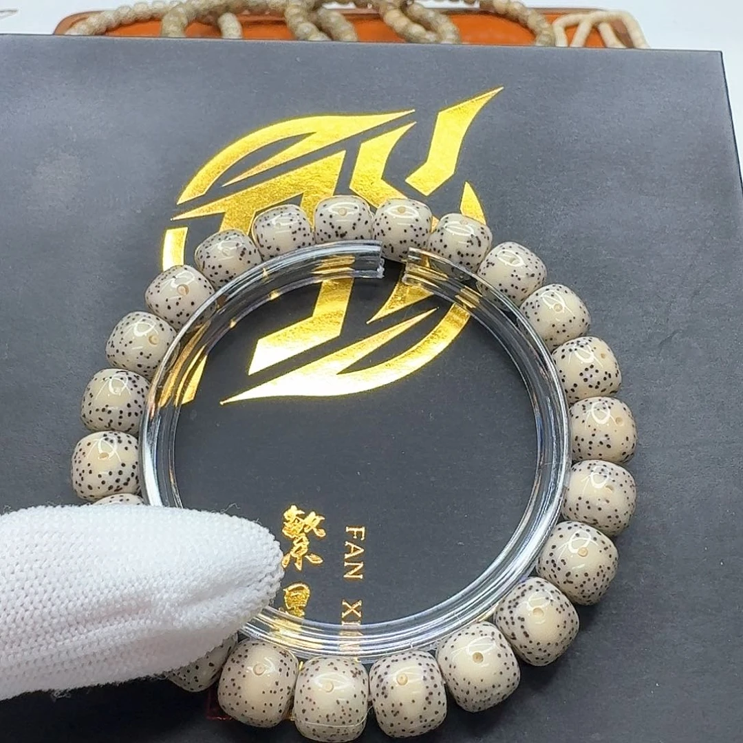 星月菩提吊坠115 梵天骨瓷白大眼睛针尖星10左右单圈