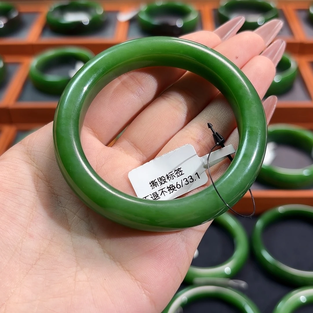 和田玉（碧玉）未镶嵌手镯辣阳绿5455