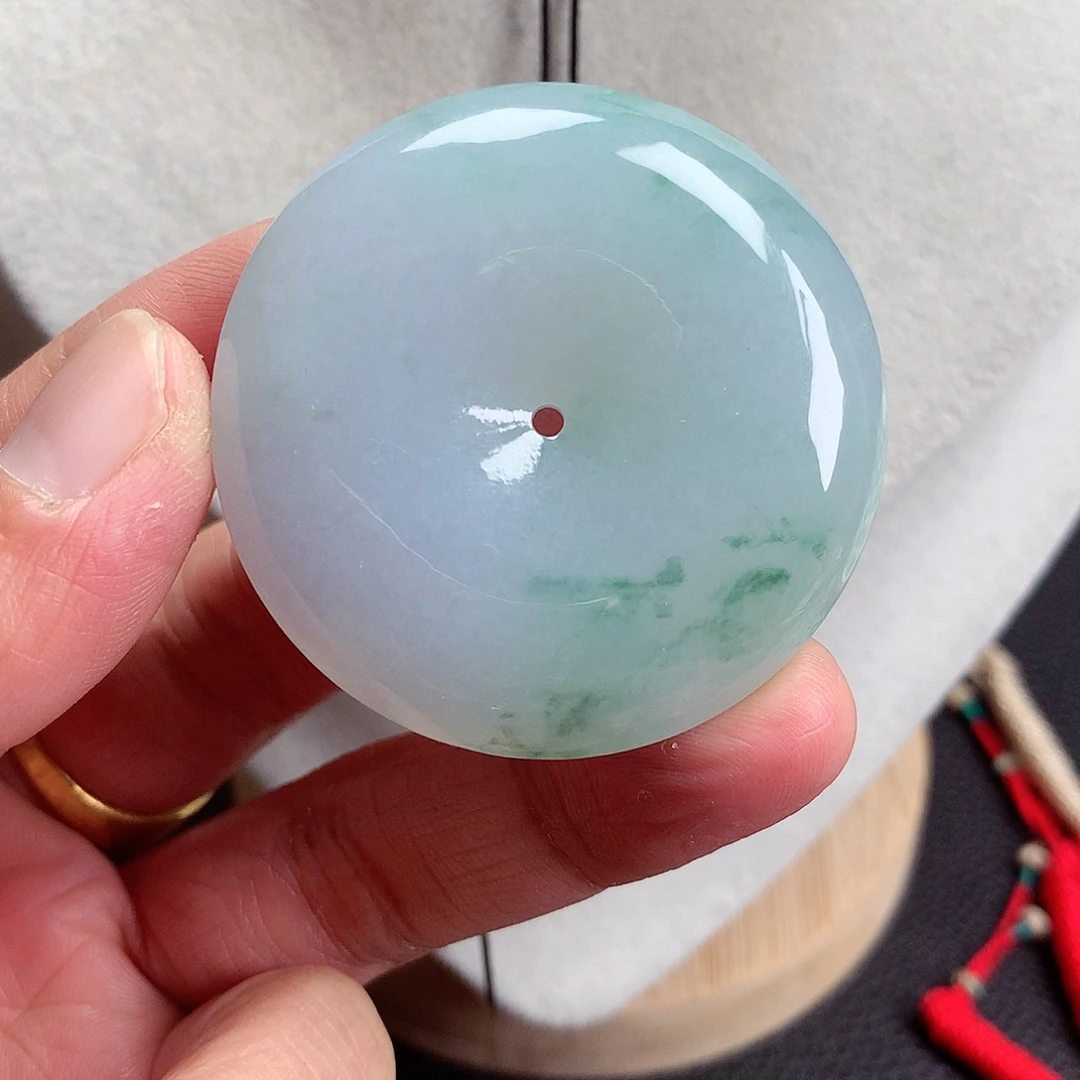 翡翠未镶嵌颈饰大平安扣46.6×9.6