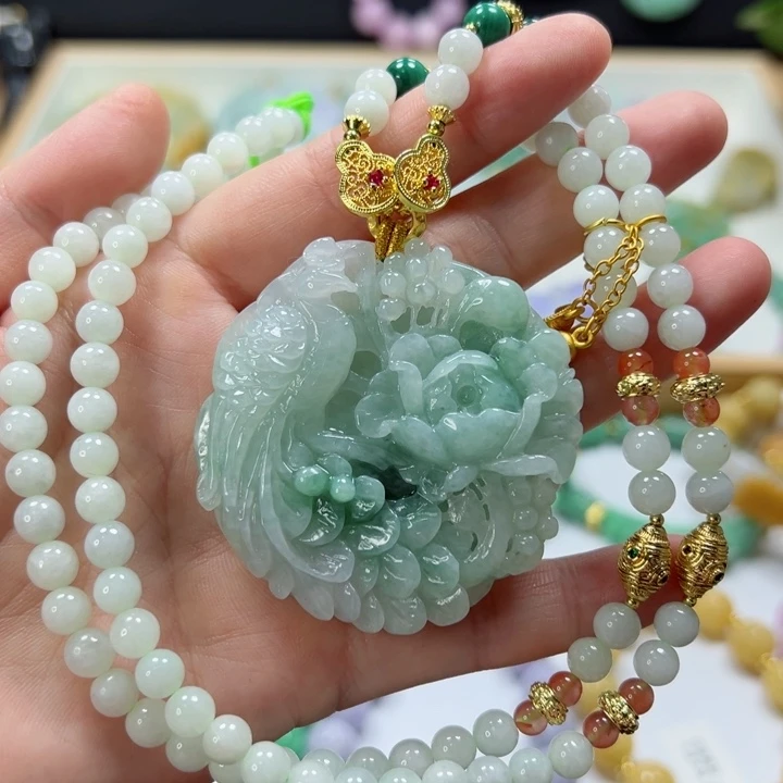 颈饰未镶嵌翡翠吊坠