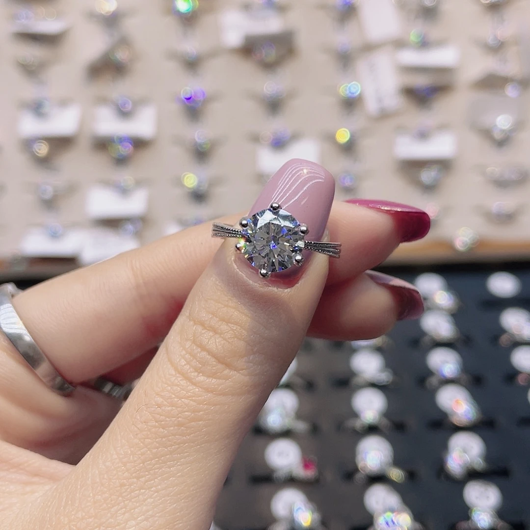 莫桑石非金属圈15。 周家丝带2克拉