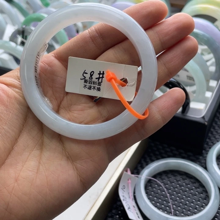 未镶嵌手镯翡翠翡翠手镯