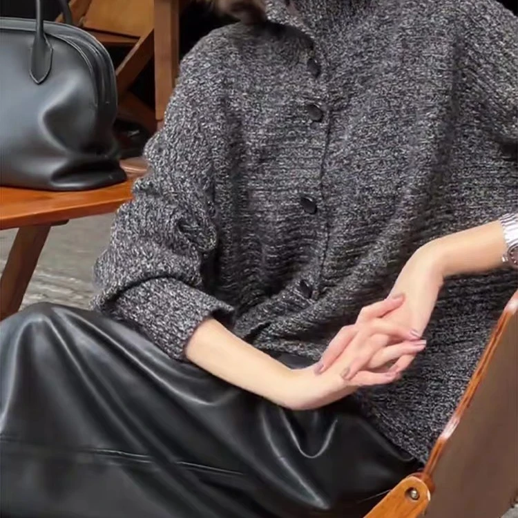 ZM推荐时尚小众灰色针织衫女秋冬2025年新款简约休闲毛衣外套开衫