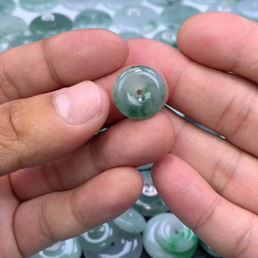 翡翠未镶嵌颈饰?***?缅甸天然A货翡翠