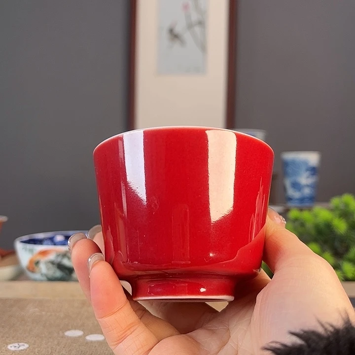 摆件景德镇陶瓷茶杯里