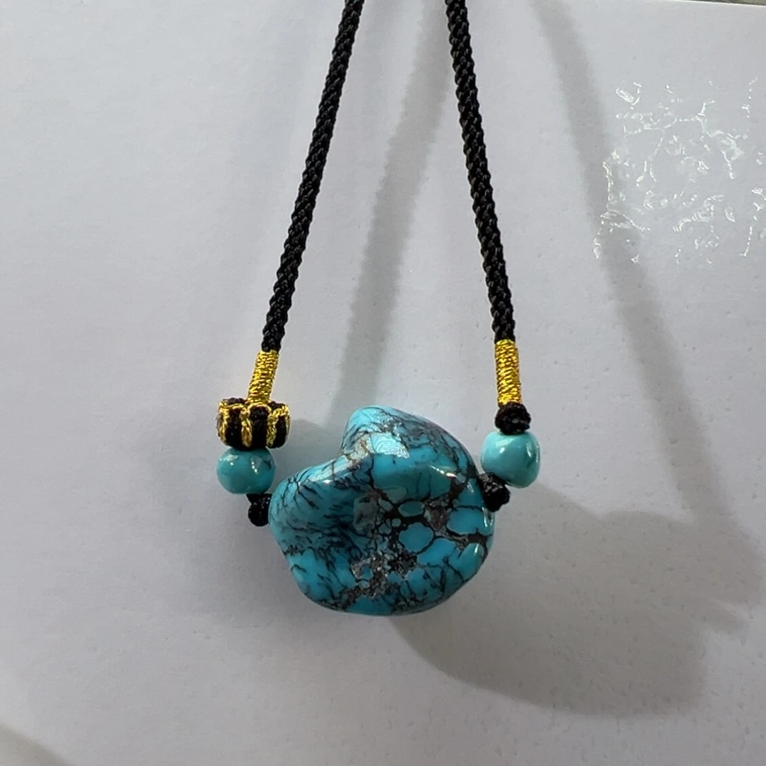 绿松石未镶嵌挂件