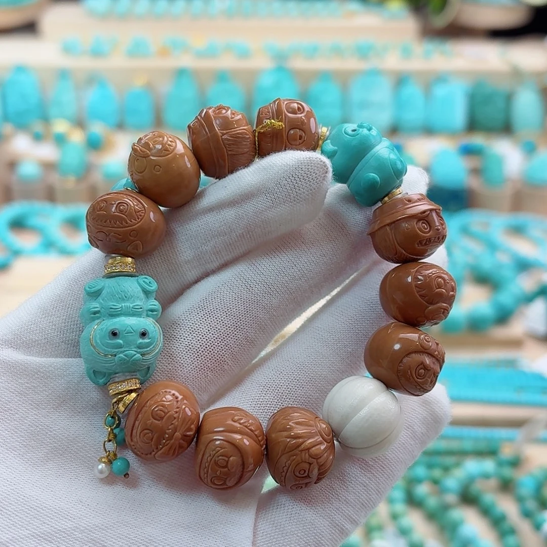 绿松石18K金镶嵌珠宝奇石