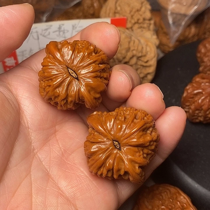 禾***缘把件文玩核桃磨36