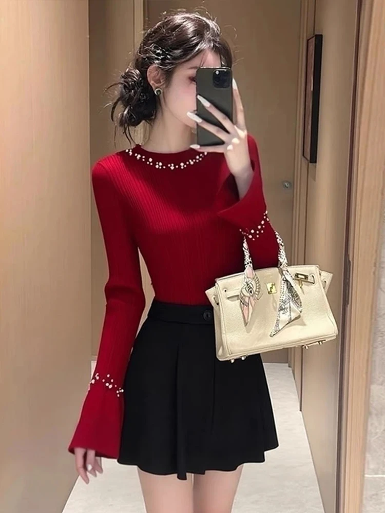 法式名媛风钉珠喇叭袖红色针织衫女2025秋冬设计感内搭毛衣打底衫