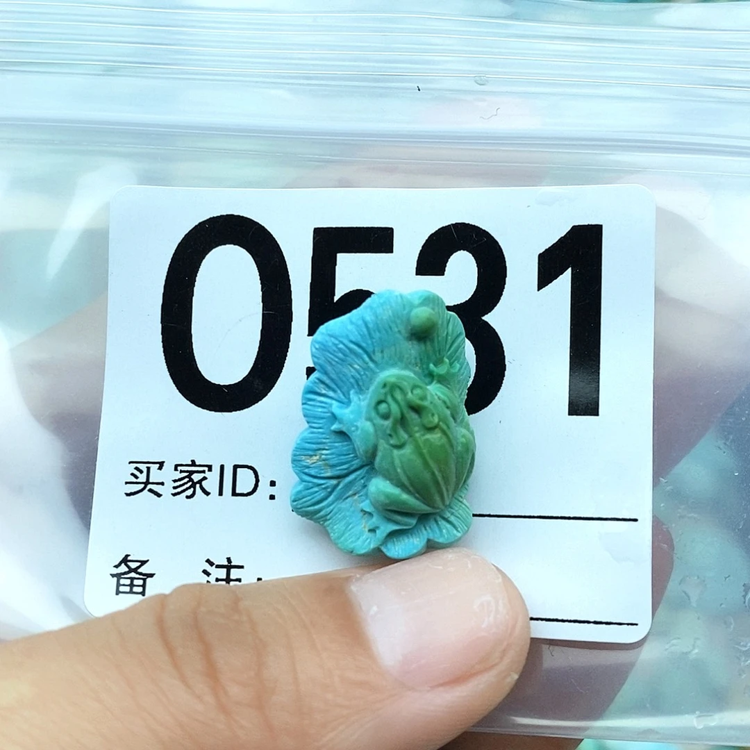 绿松石未镶嵌配饰秦****笑