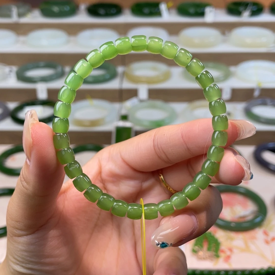 和田玉（碧玉）未镶嵌手链