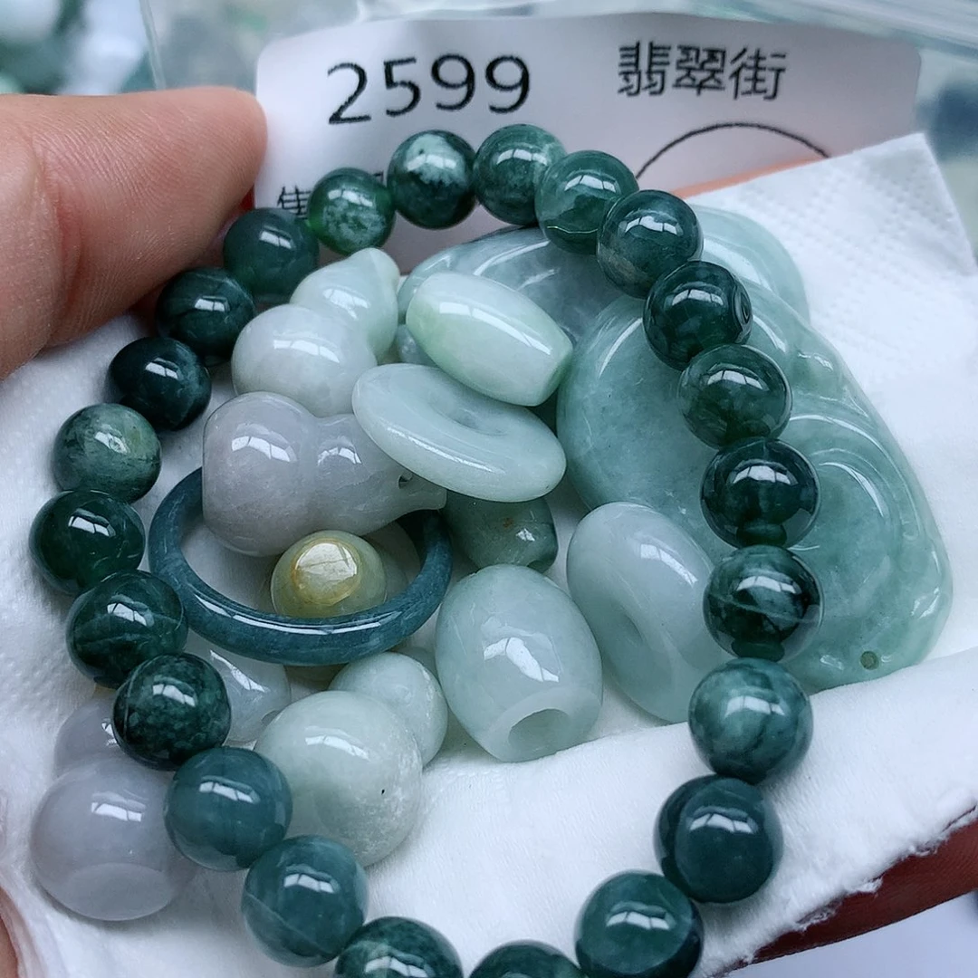 颈饰未镶嵌翡翠翡翠