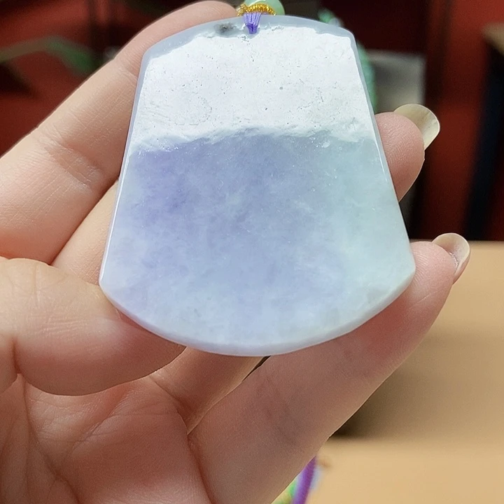 翡翠未镶嵌颈饰吊坠