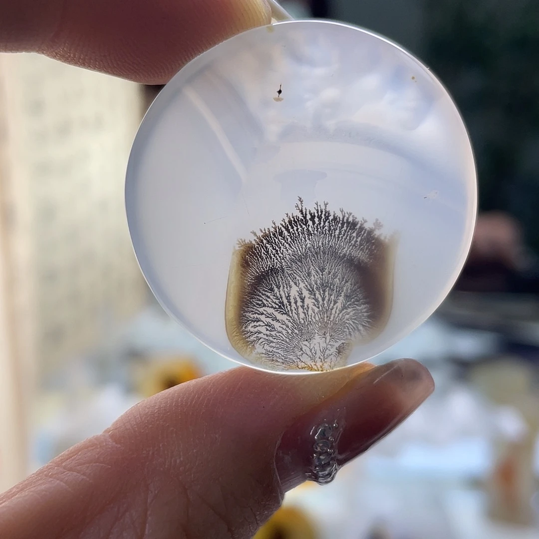 玛瑙/玉髓未镶嵌珠宝奇石