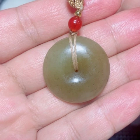 颈饰未镶嵌和田玉