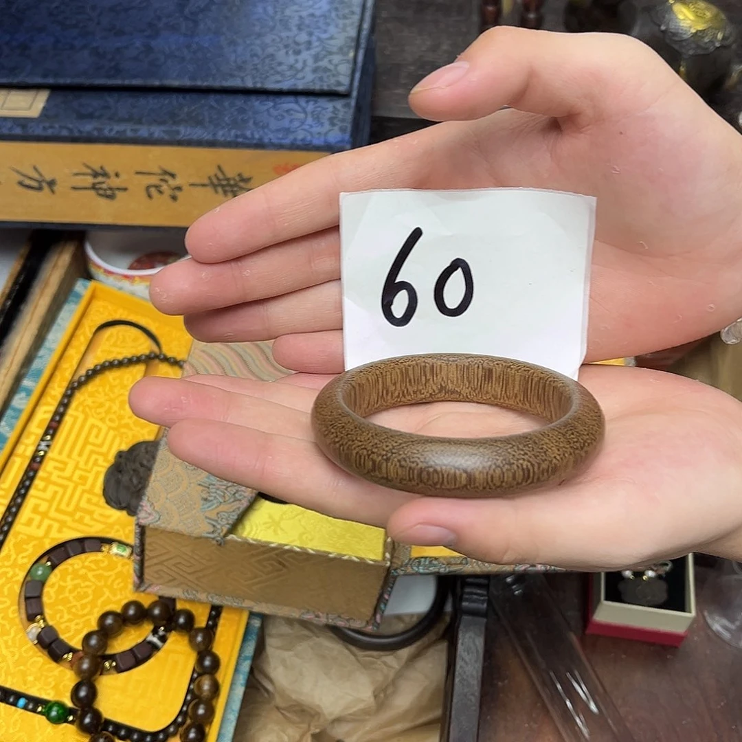 大叶紫檀（黑酸枝木类）