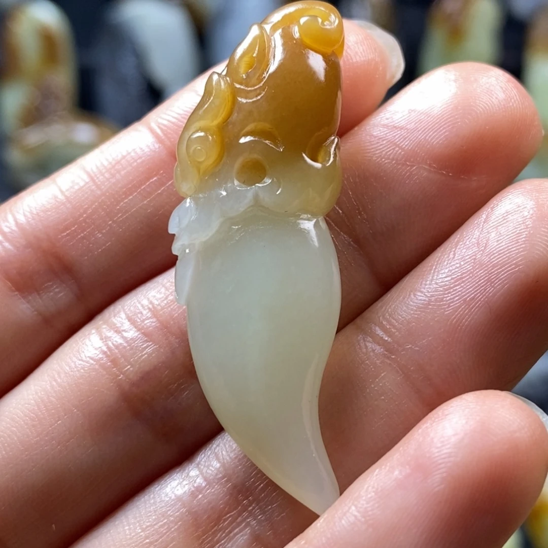 未镶嵌和田玉挂件