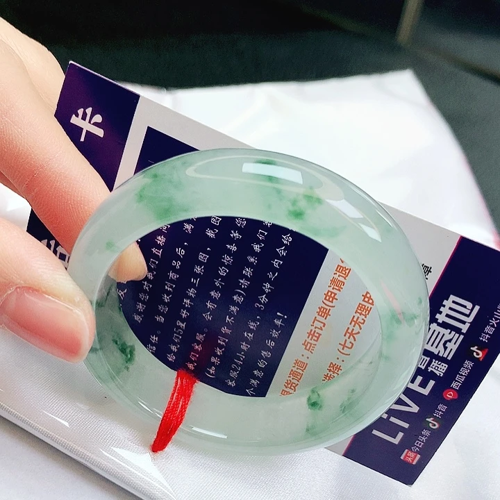 翡翠未镶嵌手镯缅甸天然a货翡翠手镯53贵
