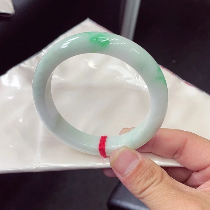 未镶嵌手镯翡翠翡翠