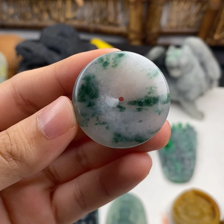 定制翡翠未镶嵌翡翠