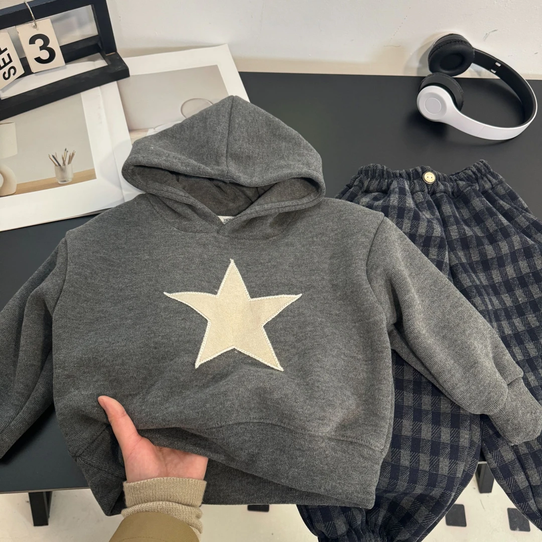 儿童加绒套装2025冬季新款儿童韩版可爱格子弯刀裤幼儿园休闲