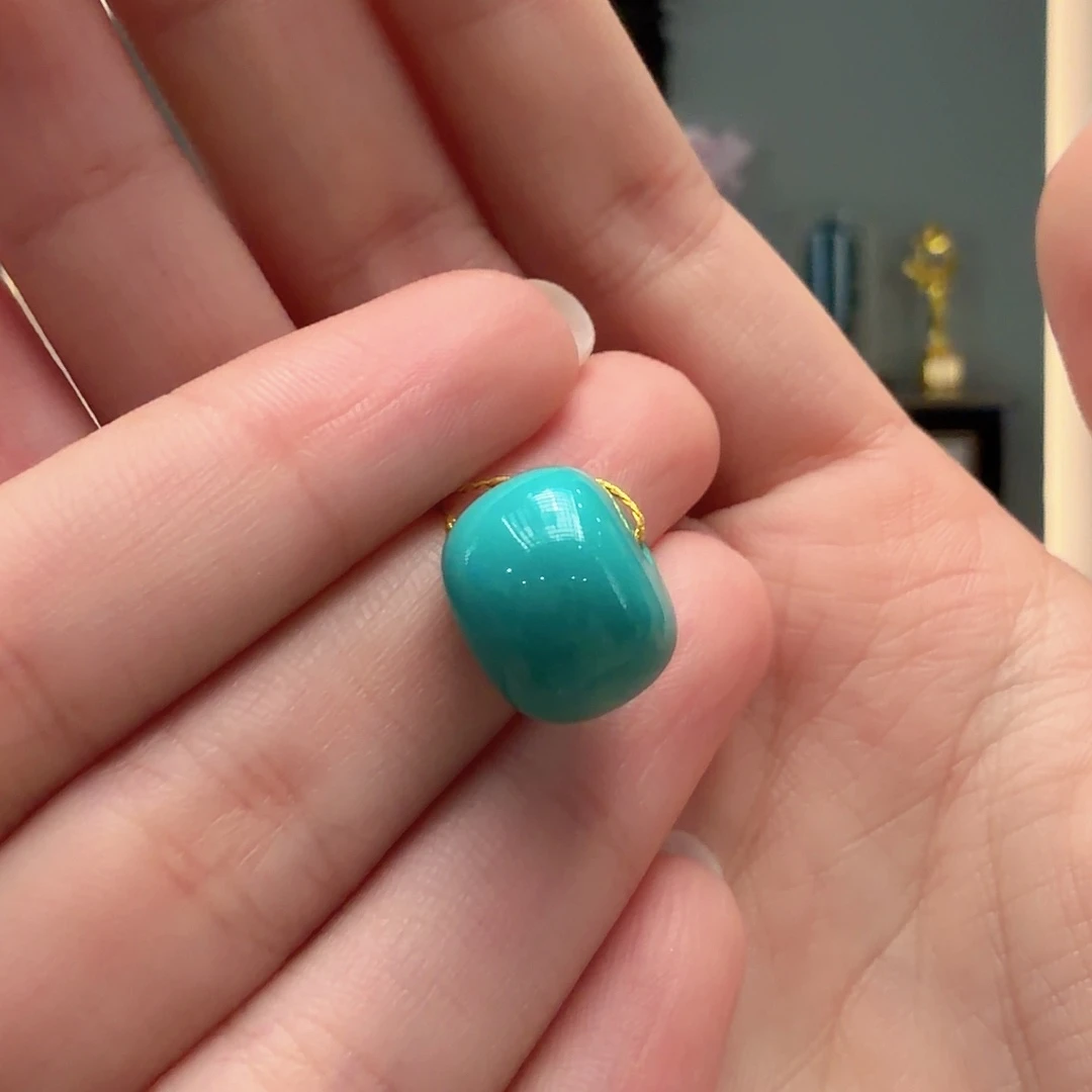 绿松石未镶嵌颈饰