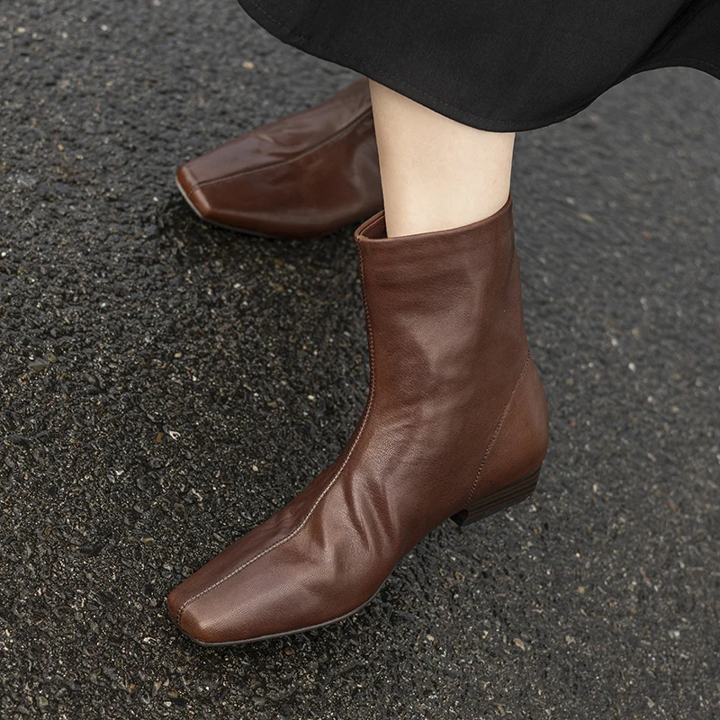 跟高2.5cm/尺码34-40/头层羊皮粗跟方头秋冬法式复古英伦风短靴