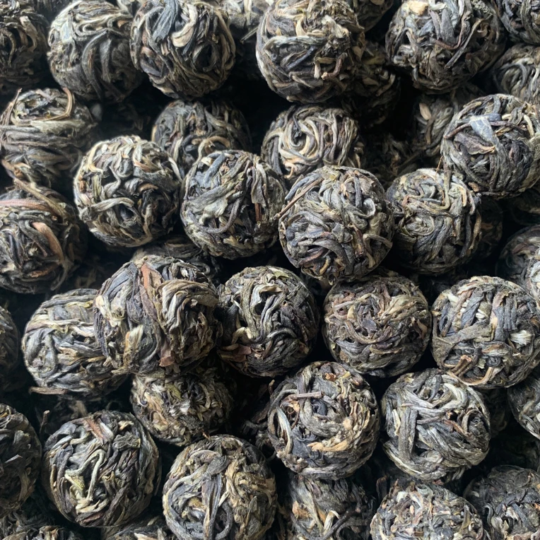 云南普洱茶生茶生普洱龙珠