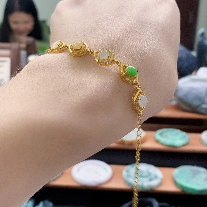 翡翠未镶嵌颈饰翡翠a货