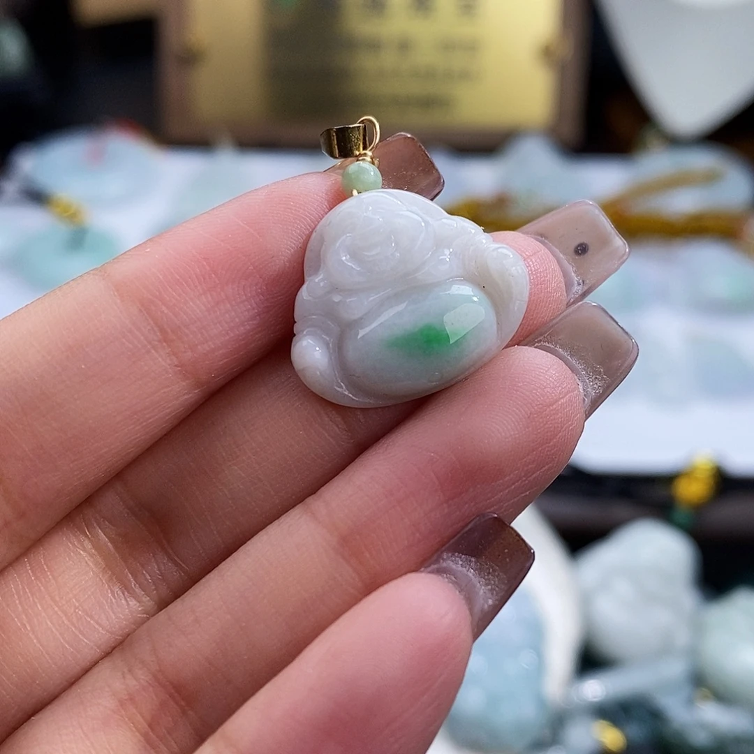 翡翠未镶嵌颈饰7525