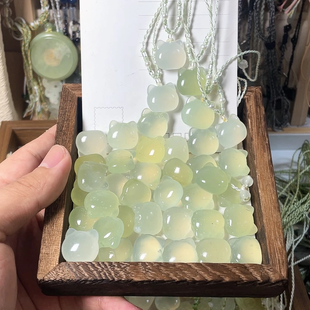 蛇纹石玉合金颈饰