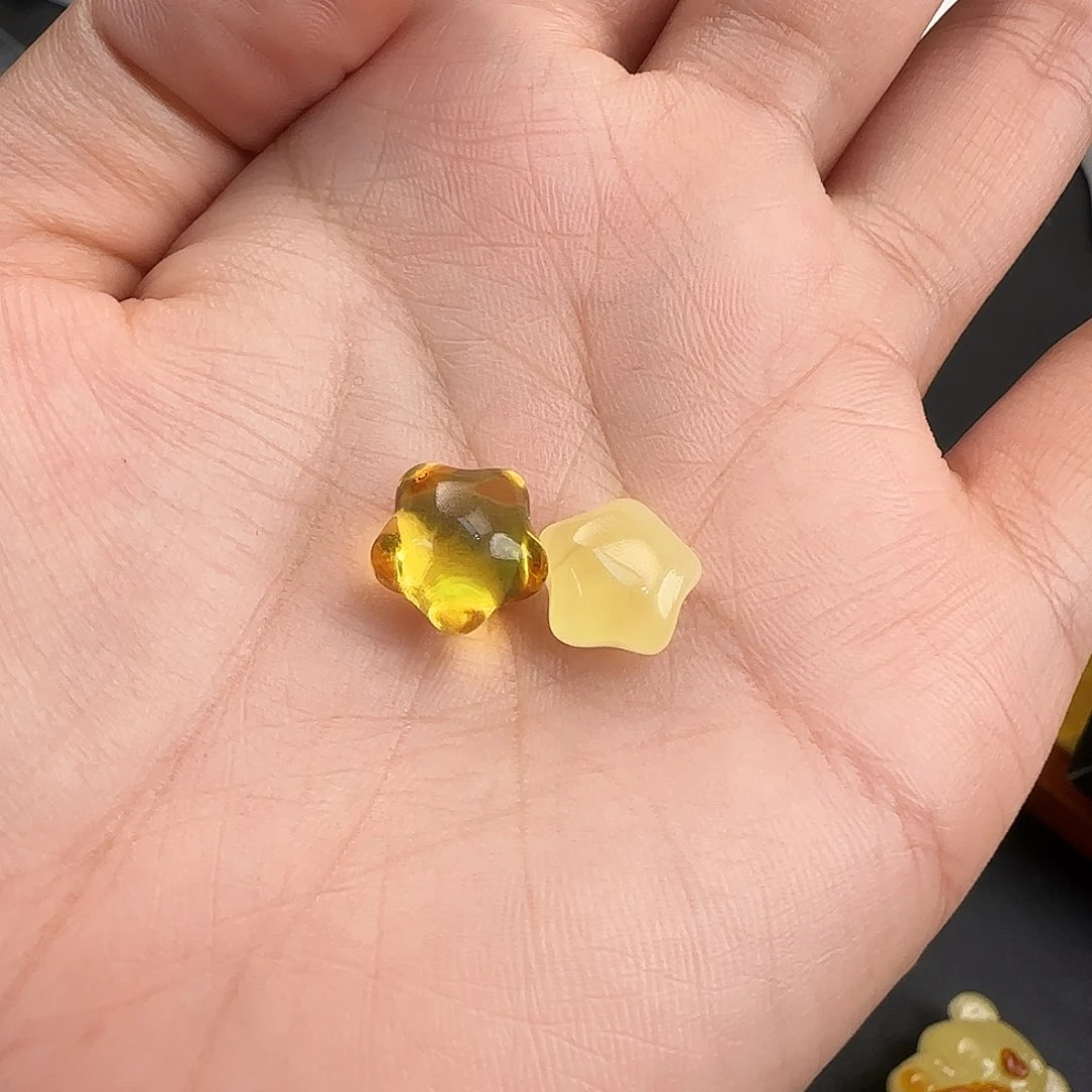未镶嵌琥珀裸石气****?蜜蜡