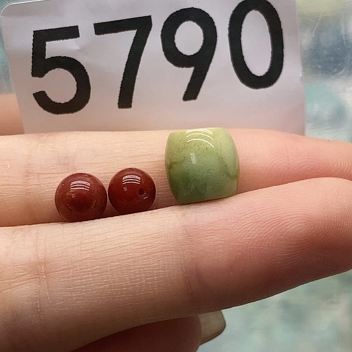 南红玛瑙未镶嵌颈饰