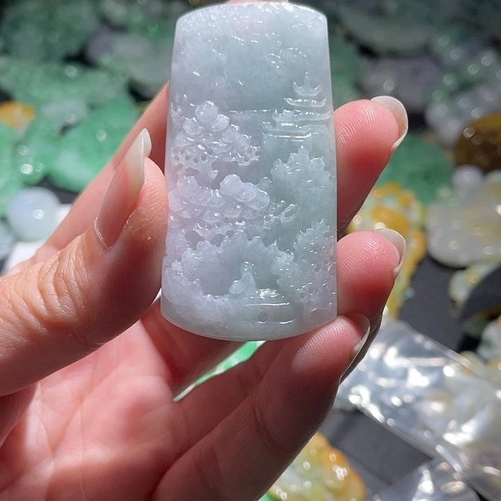 颈饰未镶嵌翡翠天