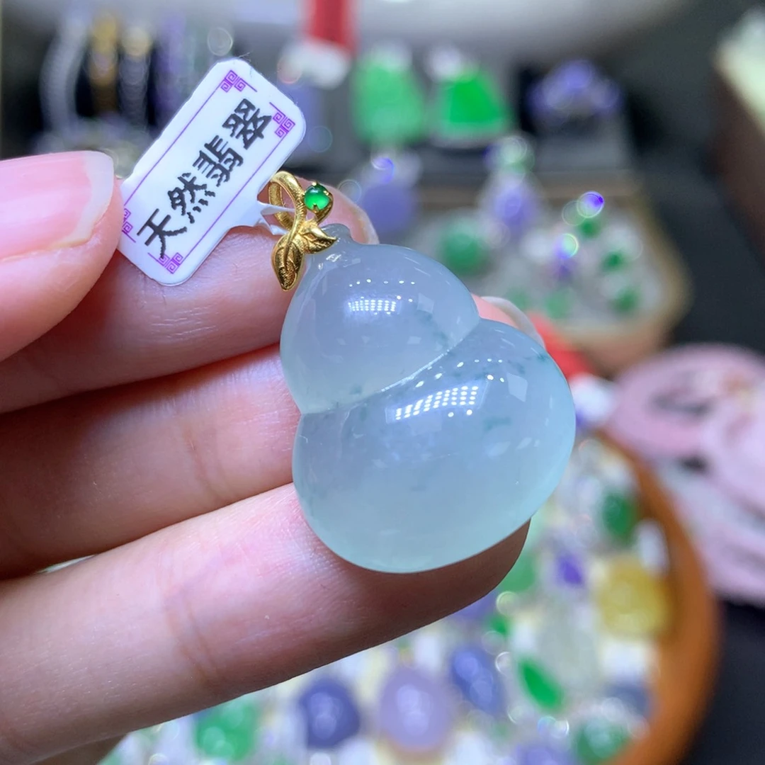 【闪购商品】翡翠颈饰18K金镶嵌翡翠吊坠项链