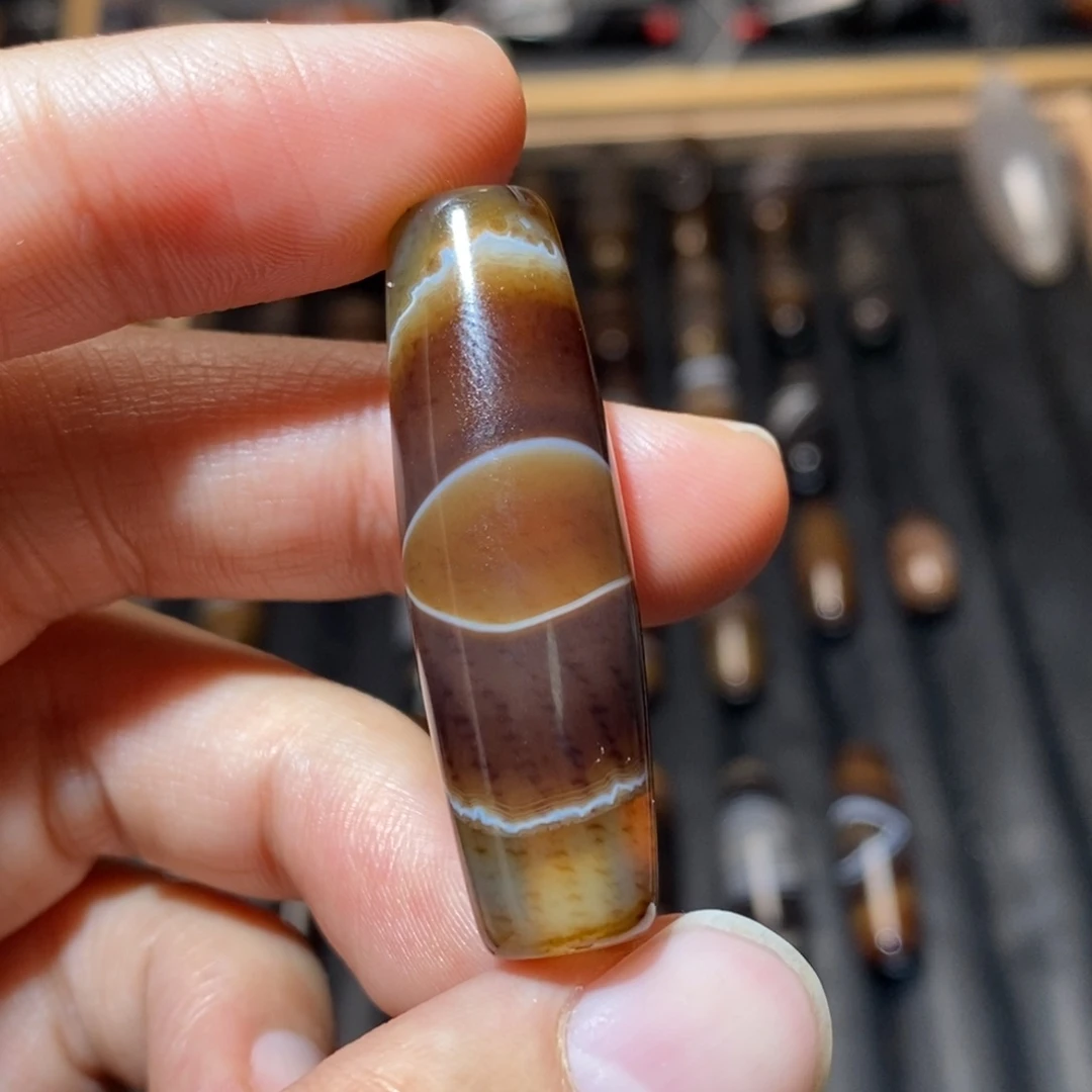 玛瑙/玉髓颈饰未镶嵌武****龙