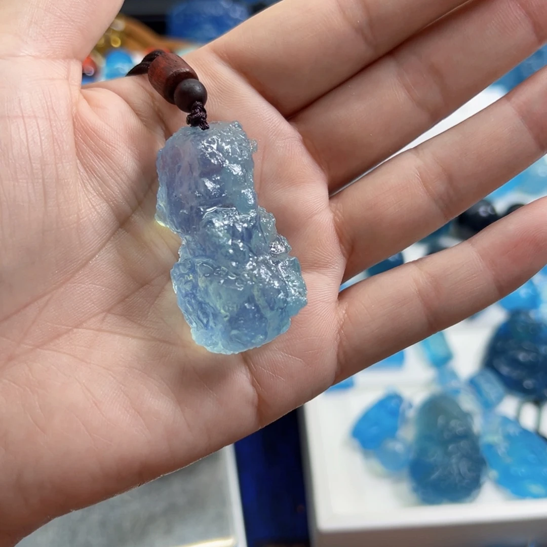 艺***宁海蓝吊坠直播间转拍