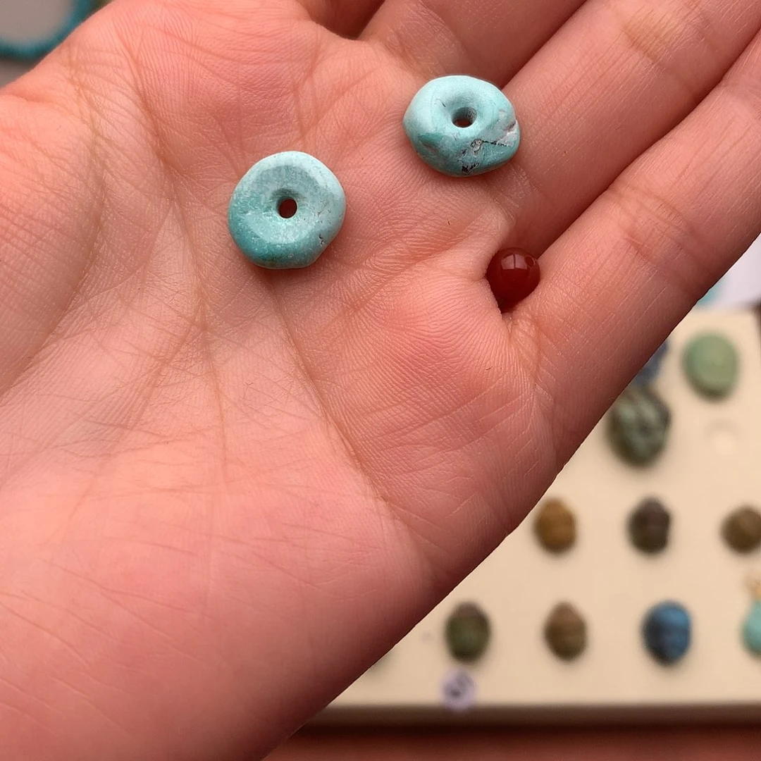 南红玛瑙配饰未镶嵌