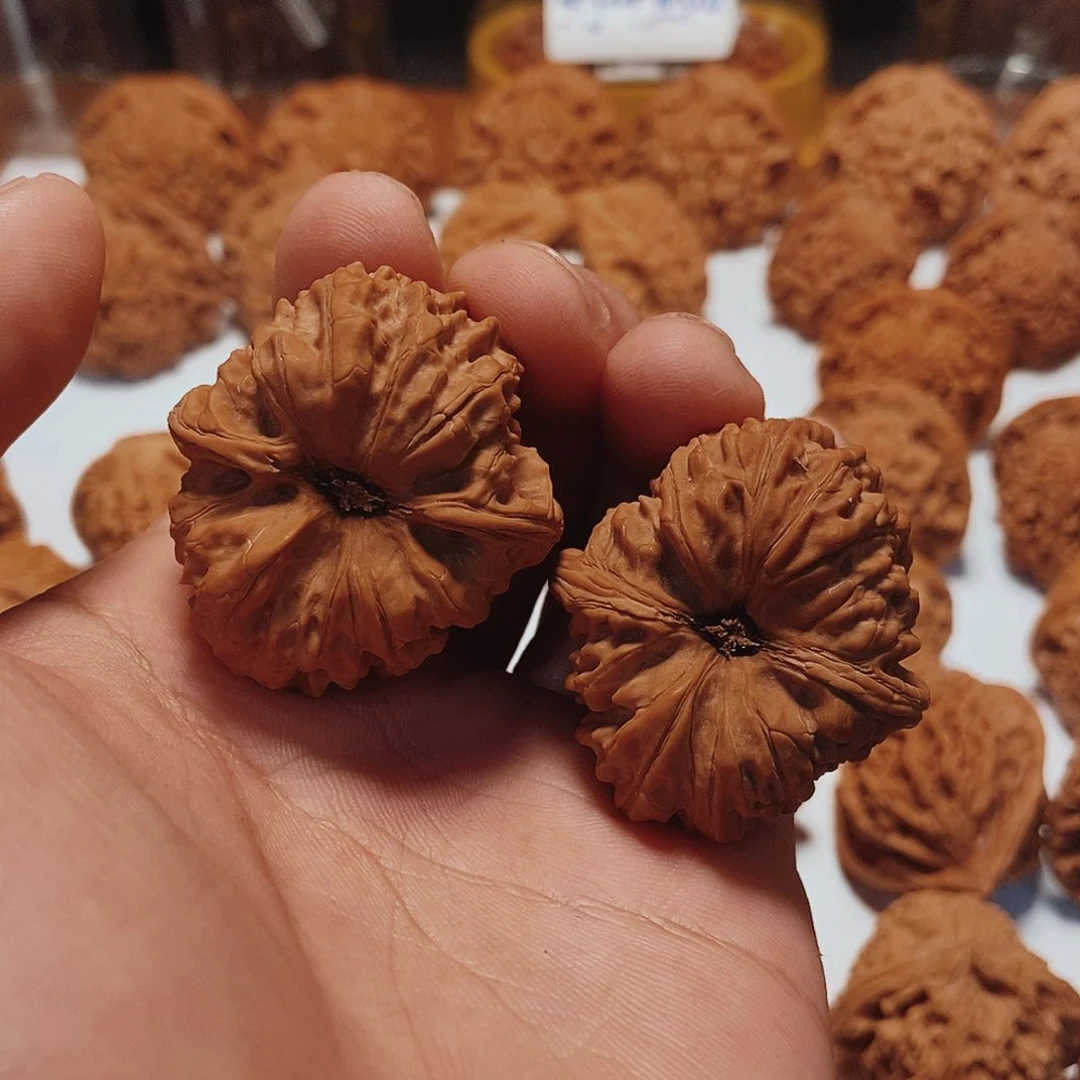文玩核桃吊坠K*e凹底