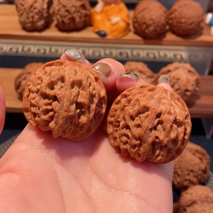 陳***ｌ文玩核桃吊坠苹果园