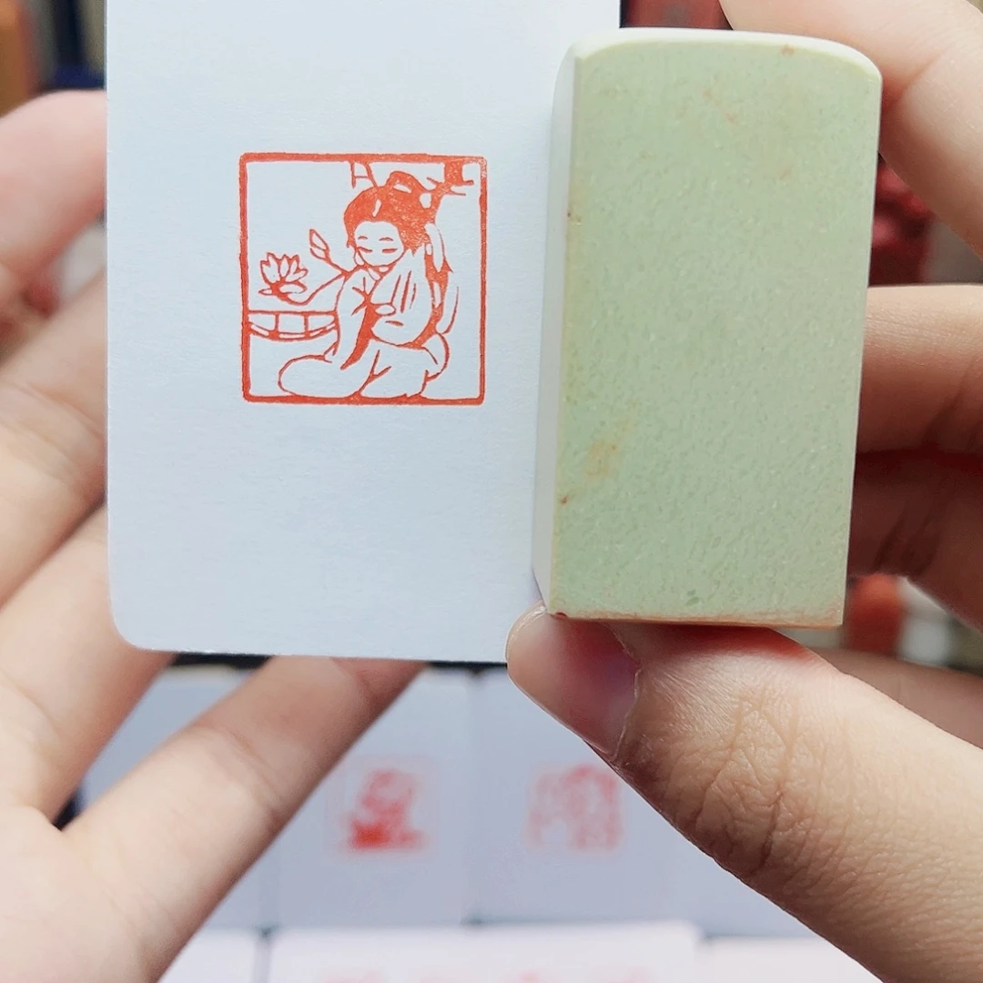 寿山石印石2.5弹琵琶女孩 手工篆刻