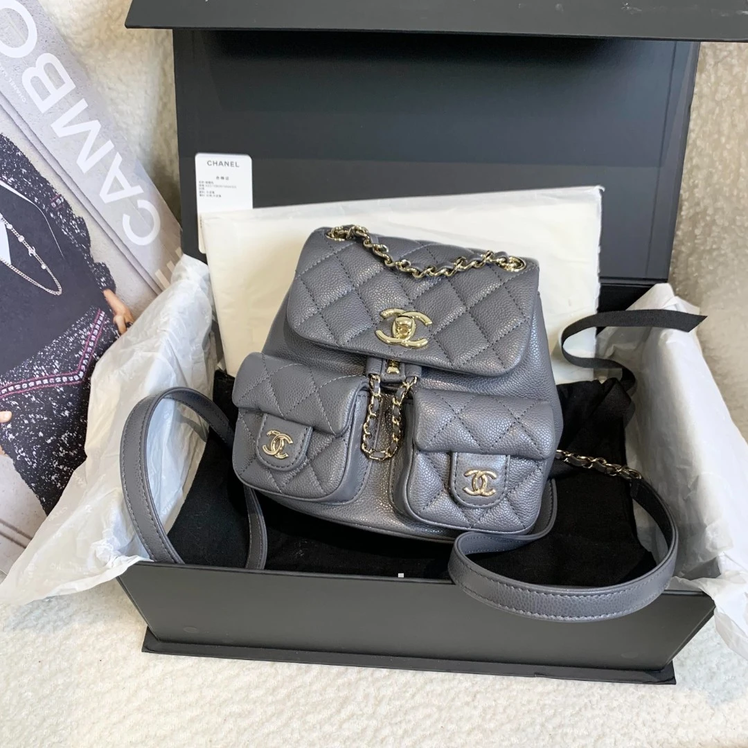 99新 Chanel/香奈儿 壹臻/24A深灰色青蛙duma包mini /82619575