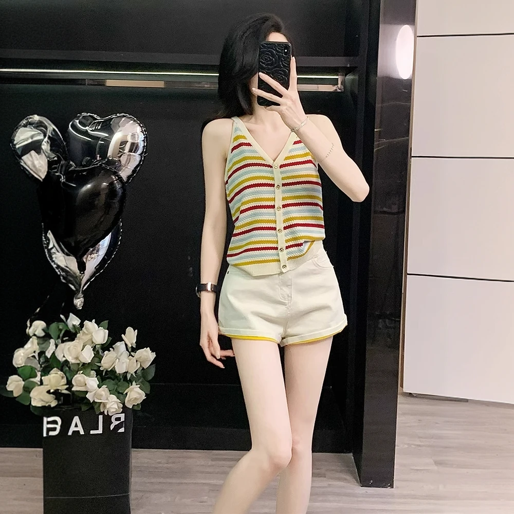 撞色条纹挂脖针织背心女夏纯欲v领无袖显瘦设计感小上衣短裤套装