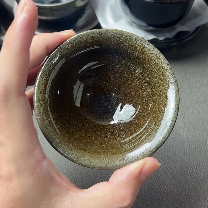 茶盏我们是有共同话题有