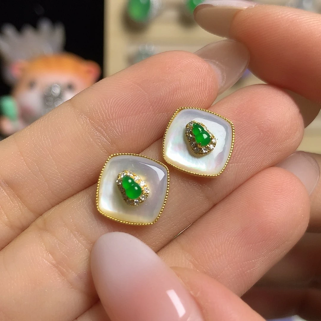 翡翠18K金镶嵌吊坠(不含链)耳钉