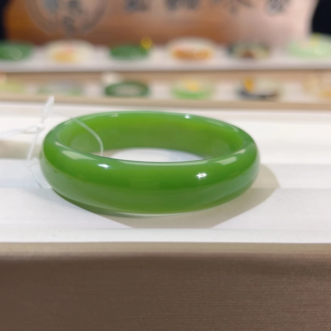 和田玉未镶嵌手镯正阳绿