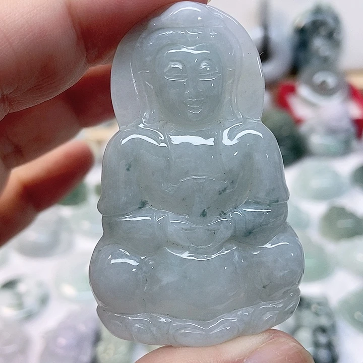 颈饰未镶嵌翡翠观音