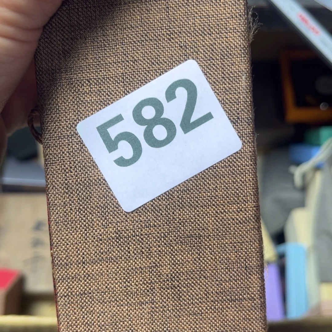 是***吖大叶紫檀（黑酸枝木类）